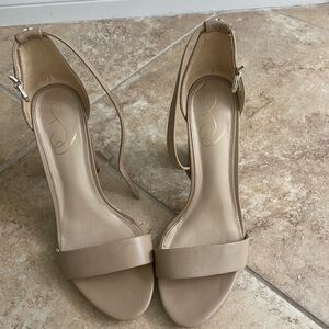 Sam Edelman nude sandals size 9, good condition worn only once